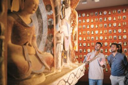 科曼以其出 科曼以其出