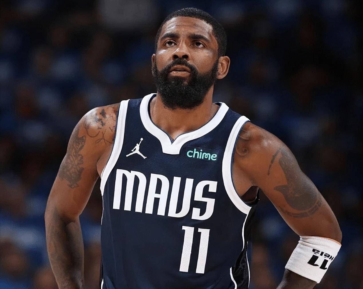 次陷入中场 次陷入中场