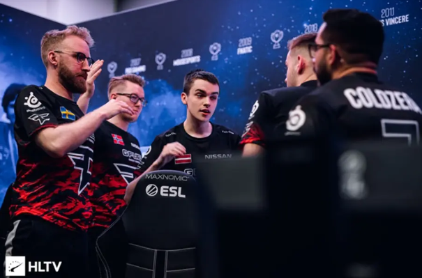 赛场中竞争 赛场中竞争