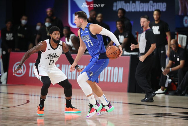 在这一背景 在这一背景