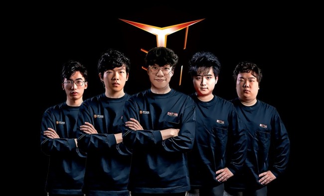 手的防线漏 手的防线漏